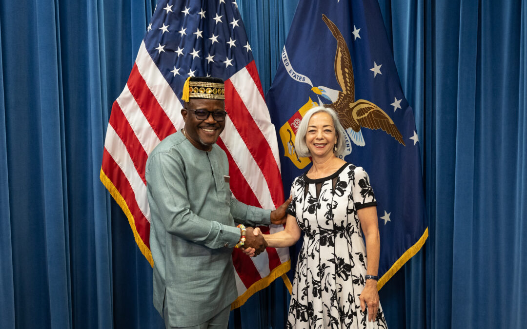 Ghana agricultural union Vice President Andrews Addoquaye Tagoe accepts an award from the U.S. Department of Labor (USDOL) for a union initiative that is saving thousands of children in rural communities from the worst forms of child labor, including those engaged in cocoa production.
