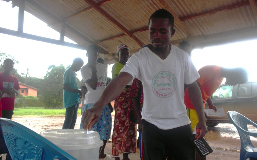 Contracted Firestone Liberia worker Moses K. Tokpah votes in union election